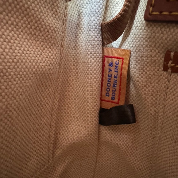 NWT Dooney & Bourke Monogram White Crossbody - Picture 5 of 9
